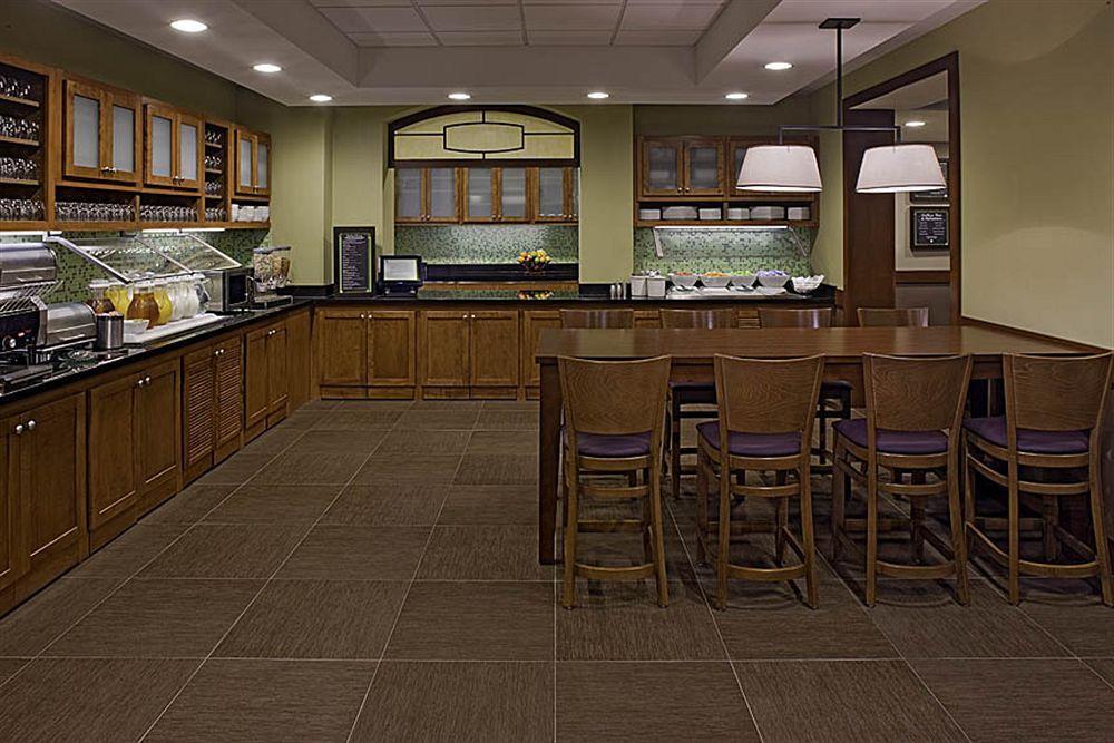 Hyatt Place Richmond Chester Woodvale Restaurant photo